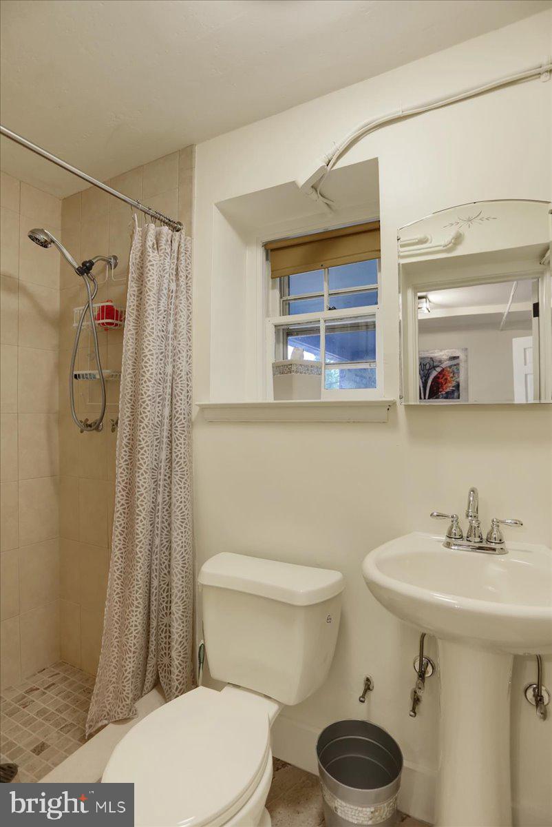 1518 Lorraine Road Reading, PA 19604 - Photo 56 of 76