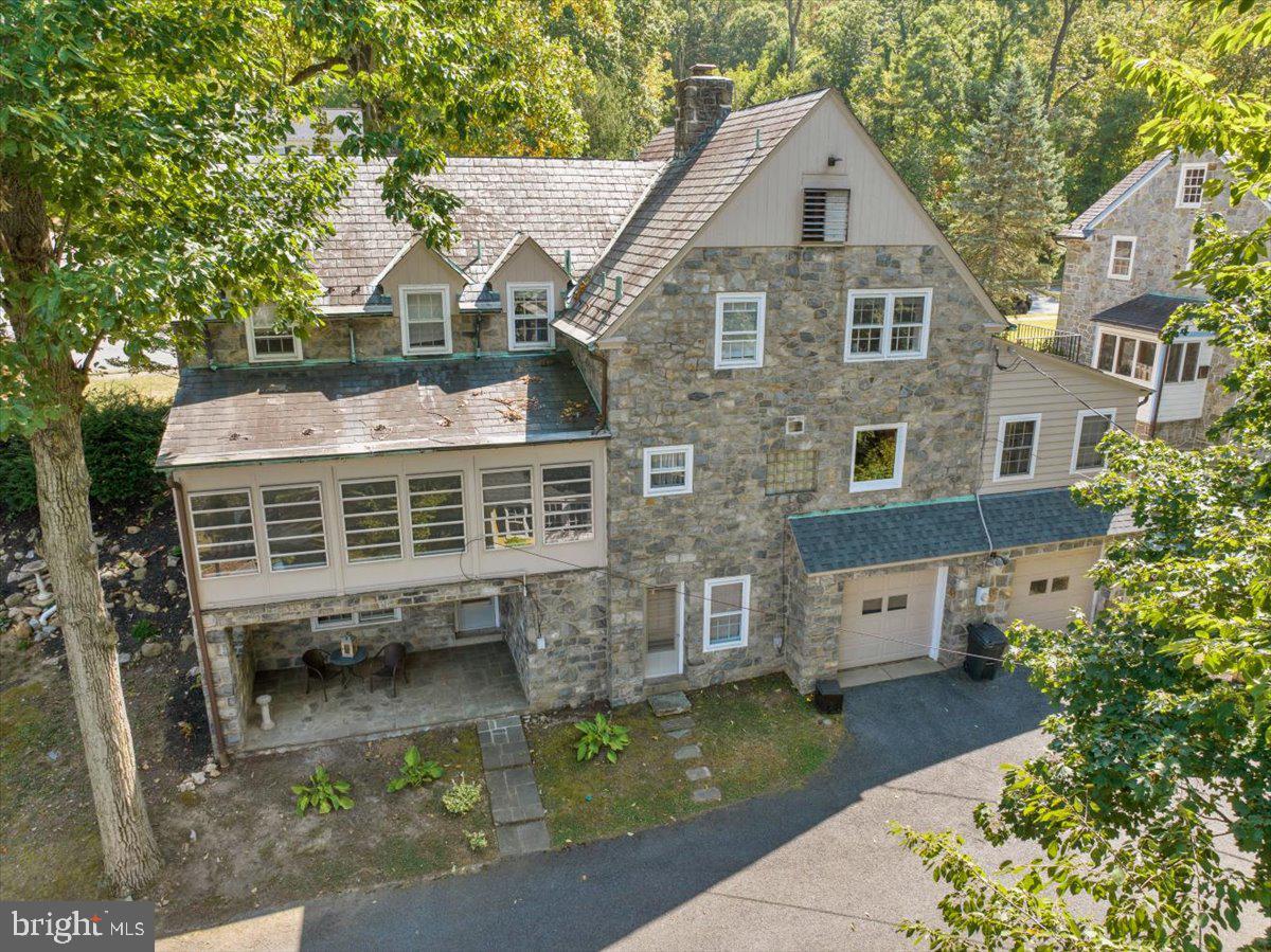 1518 Lorraine Road Reading, PA 19604 - Photo 7 of 76