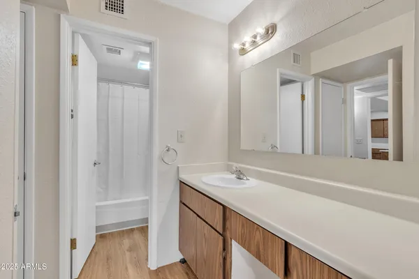 $1,195 | 4444 East Paradise Village Parkway North, Unit 230, Phoenix, AZ 85032
