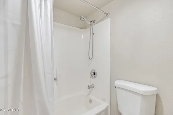 $1,195 | 4444 East Paradise Village Parkway North, Unit 230, Phoenix, AZ 85032