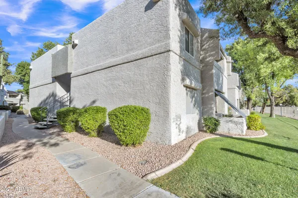 $1,195 | 4444 East Paradise Village Parkway North, Unit 230, Phoenix, AZ 85032