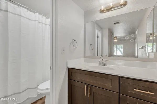 $1,195 | 4444 East Paradise Village Parkway North, Unit 230, Phoenix, AZ 85032