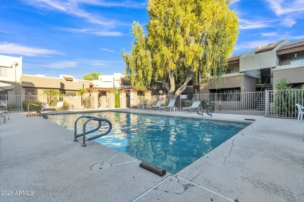 $1,195 | 4444 East Paradise Village Parkway North, Unit 230, Phoenix, AZ 85032