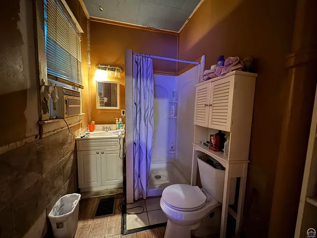 $45,000 | 1630 Southwest Buchanan Street, Topeka, KS 66604