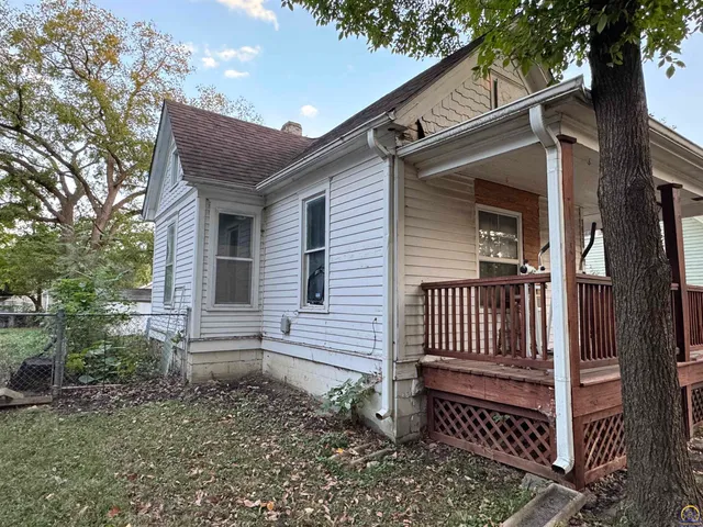 $45,000 | 1630 Southwest Buchanan Street, Topeka, KS 66604