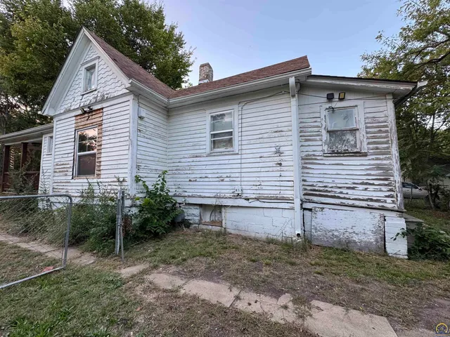 $45,000 | 1630 Southwest Buchanan Street, Topeka, KS 66604