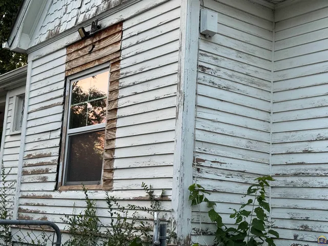 $45,000 | 1630 Southwest Buchanan Street, Topeka, KS 66604