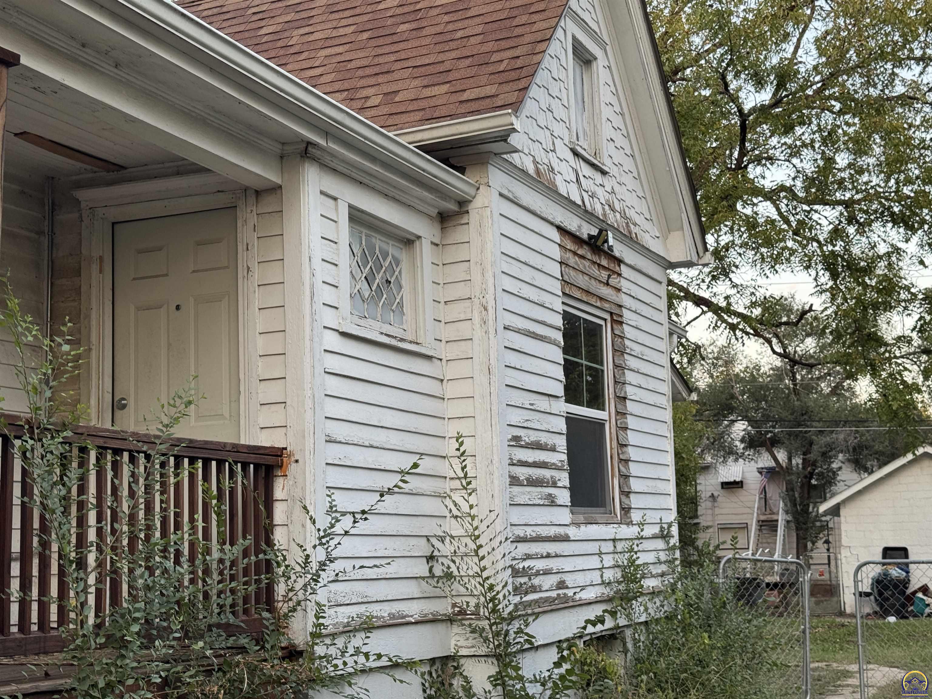 1630 Southwest Buchanan Street Topeka, KS 66604 - Photo 6 of 23