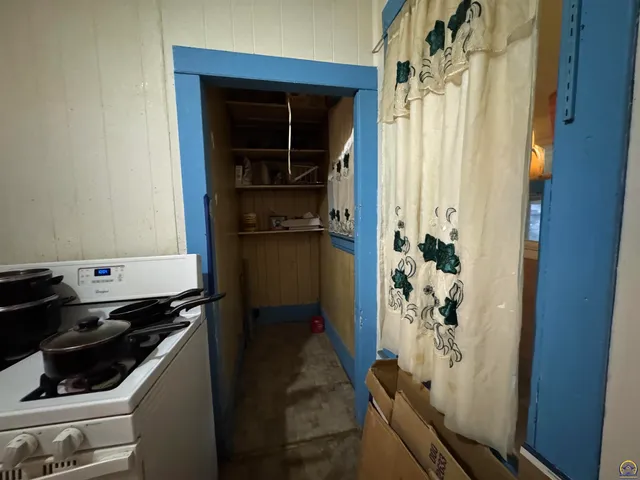 $45,000 | 1630 Southwest Buchanan Street, Topeka, KS 66604