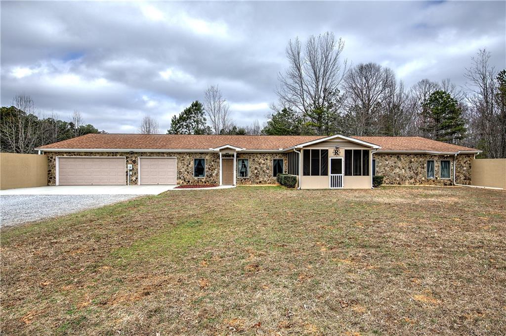 a front view of house with yard