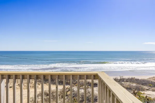 $1,100,000 | 175 Cliff Road, Wellfleet, MA 02667