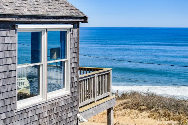 $1,100,000 | 175 Cliff Road, Wellfleet, MA 02667