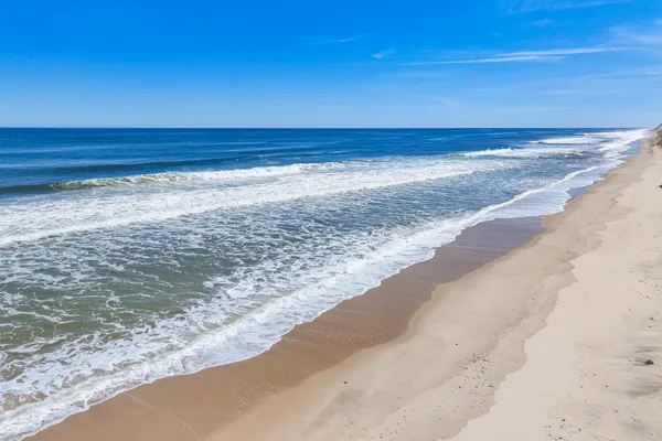 $1,100,000 | 175 Cliff Road, Wellfleet, MA 02667