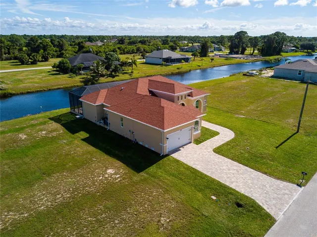 $625,000 | 238 West Pine Valley Lane, Rotonda West, FL 33947