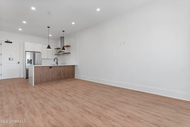 $425,000 | 1515 Government Street, Unit A302, Ocean Springs, MS 39564