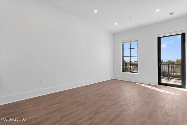 $425,000 | 1515 Government Street, Unit A302, Ocean Springs, MS 39564