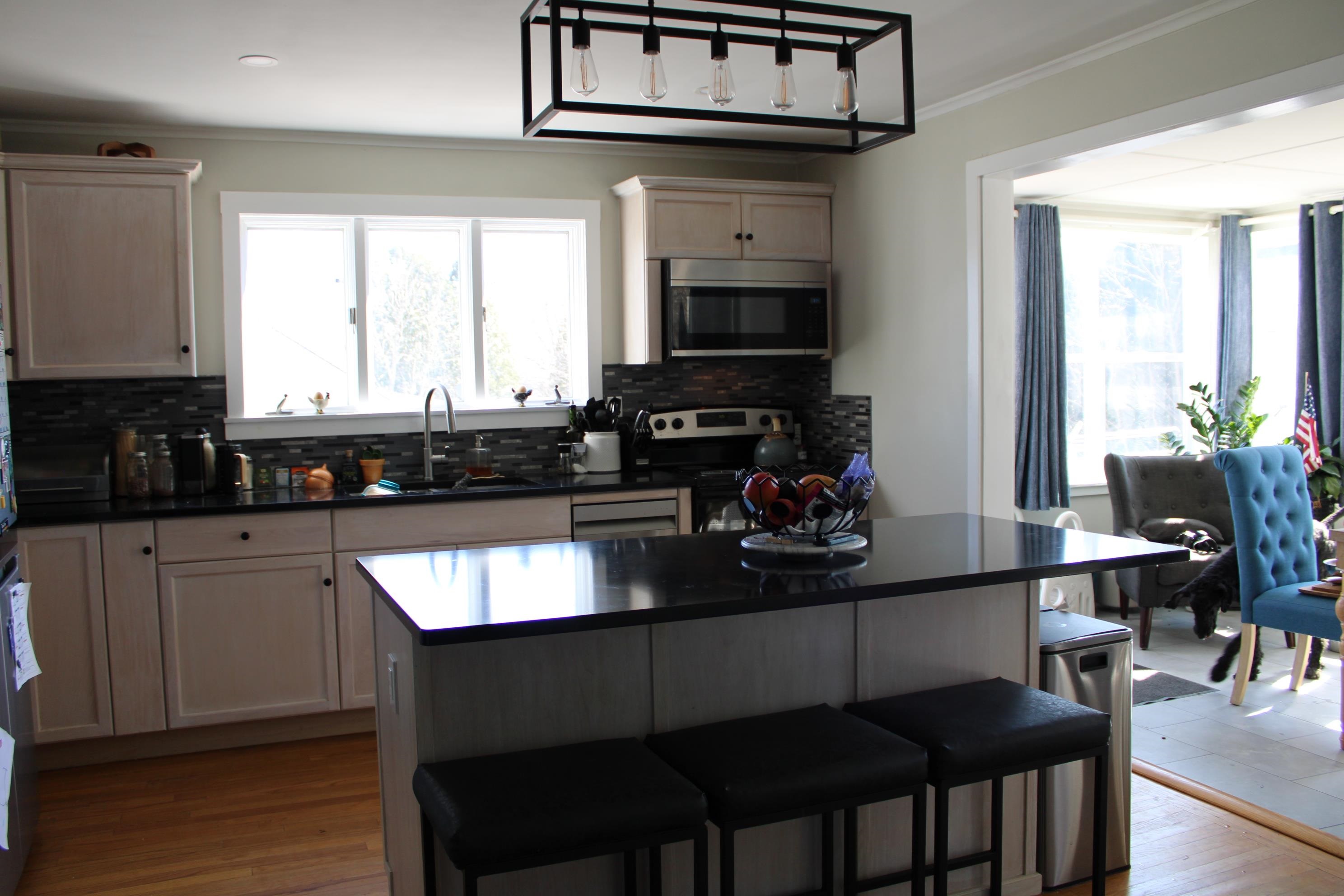 9 Harvard Street Rutland, VT 05701 - Photo 13 of 40