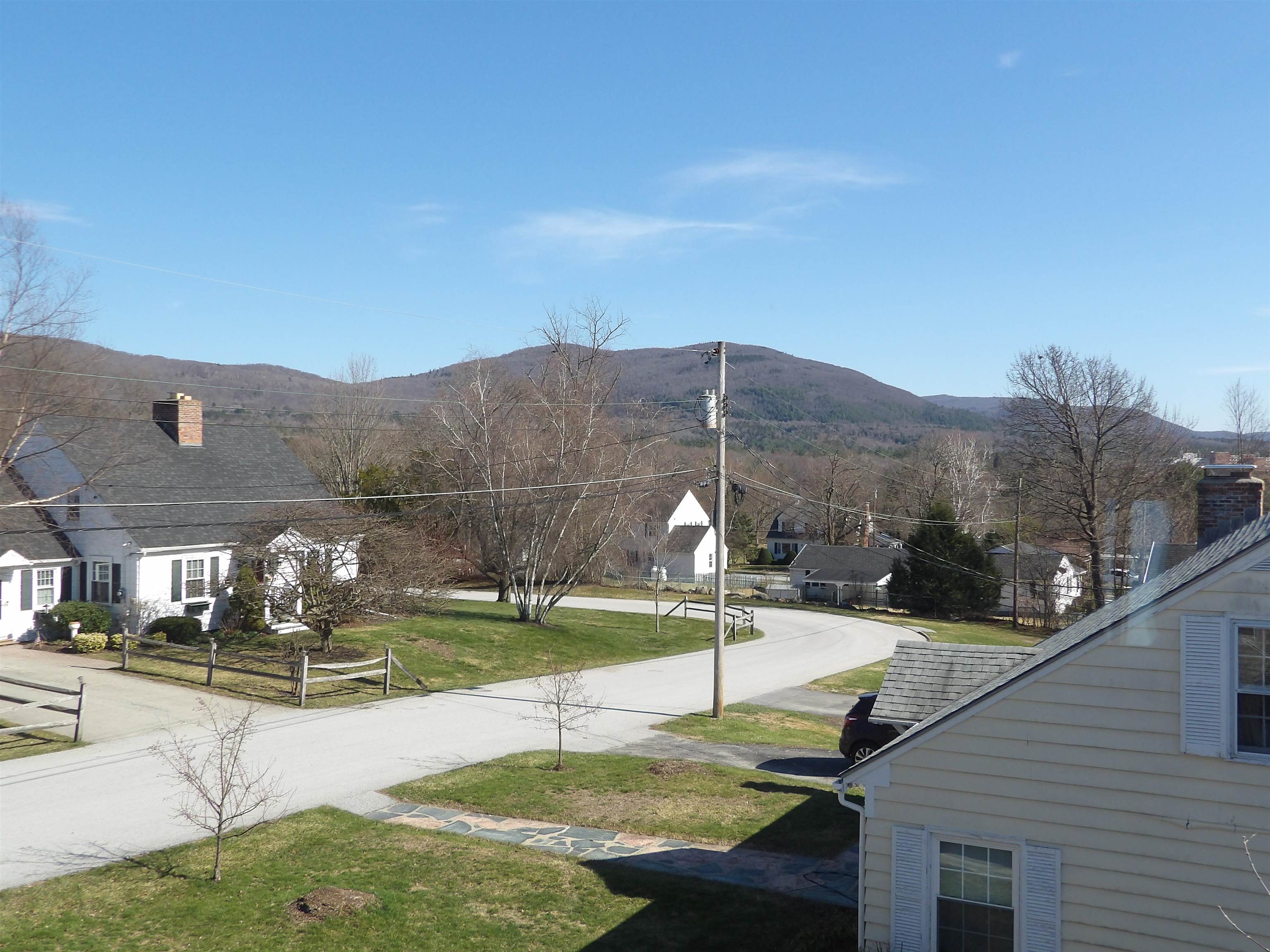 9 Harvard Street Rutland, VT 05701 - Photo 26 of 40