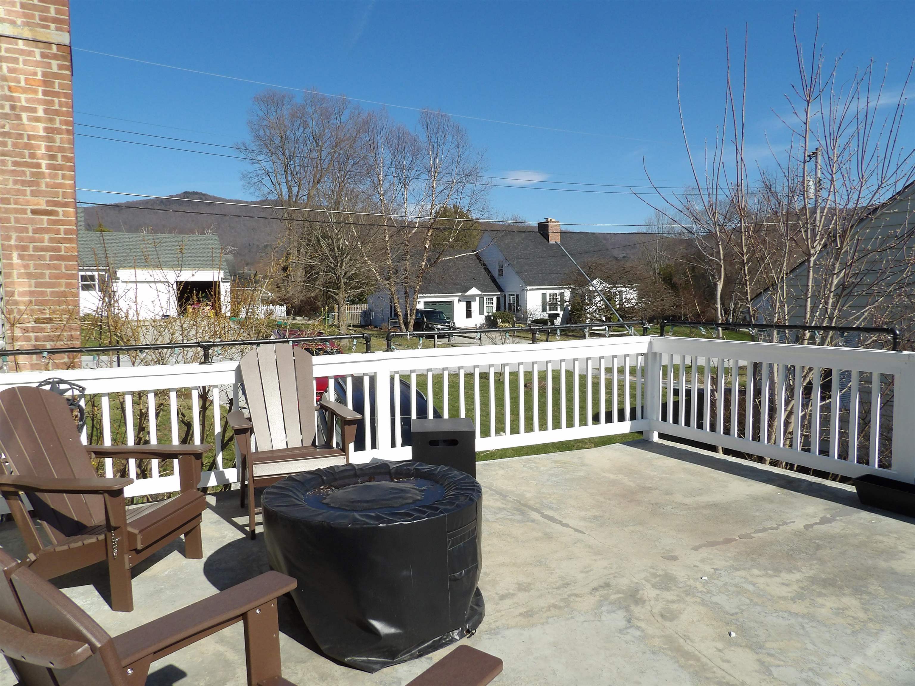 9 Harvard Street Rutland, VT 05701 - Photo 4 of 40