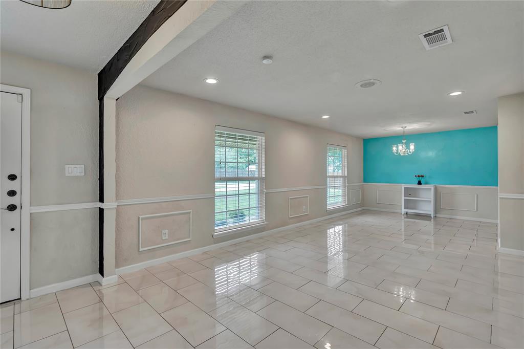 4405 Ray White Road Fort Worth, TX 76244 - Photo 3 of 36