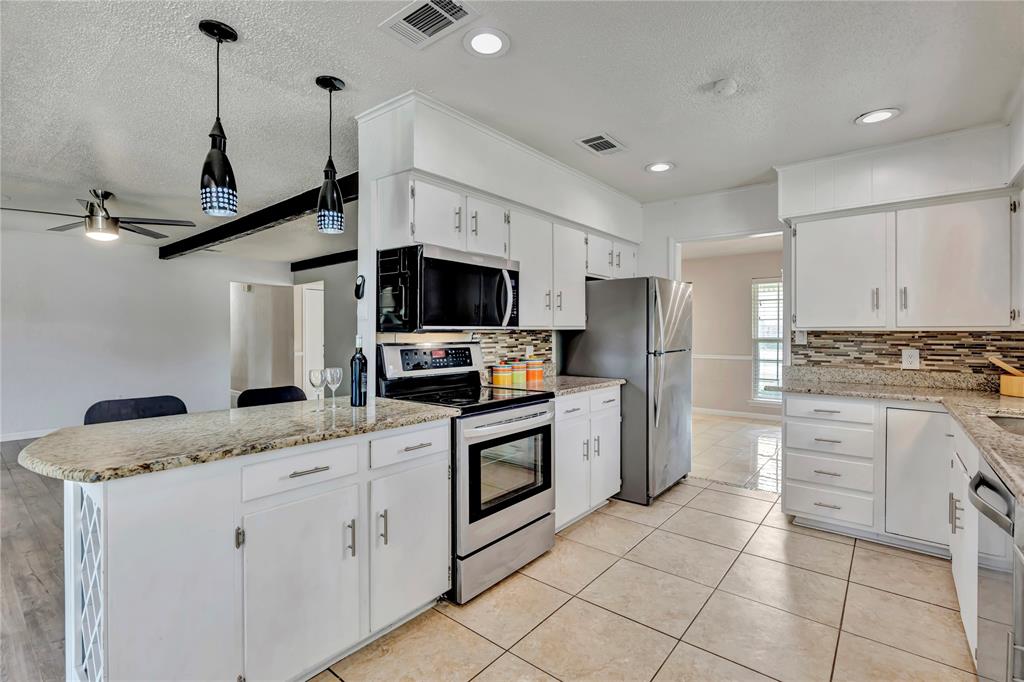 4405 Ray White Road Fort Worth, TX 76244 - Photo 8 of 36