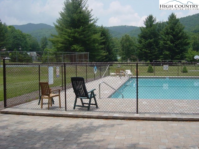 248 Snowflake Road Banner Elk, NC 28604 - Photo 22 of 25 Gallery Image 22