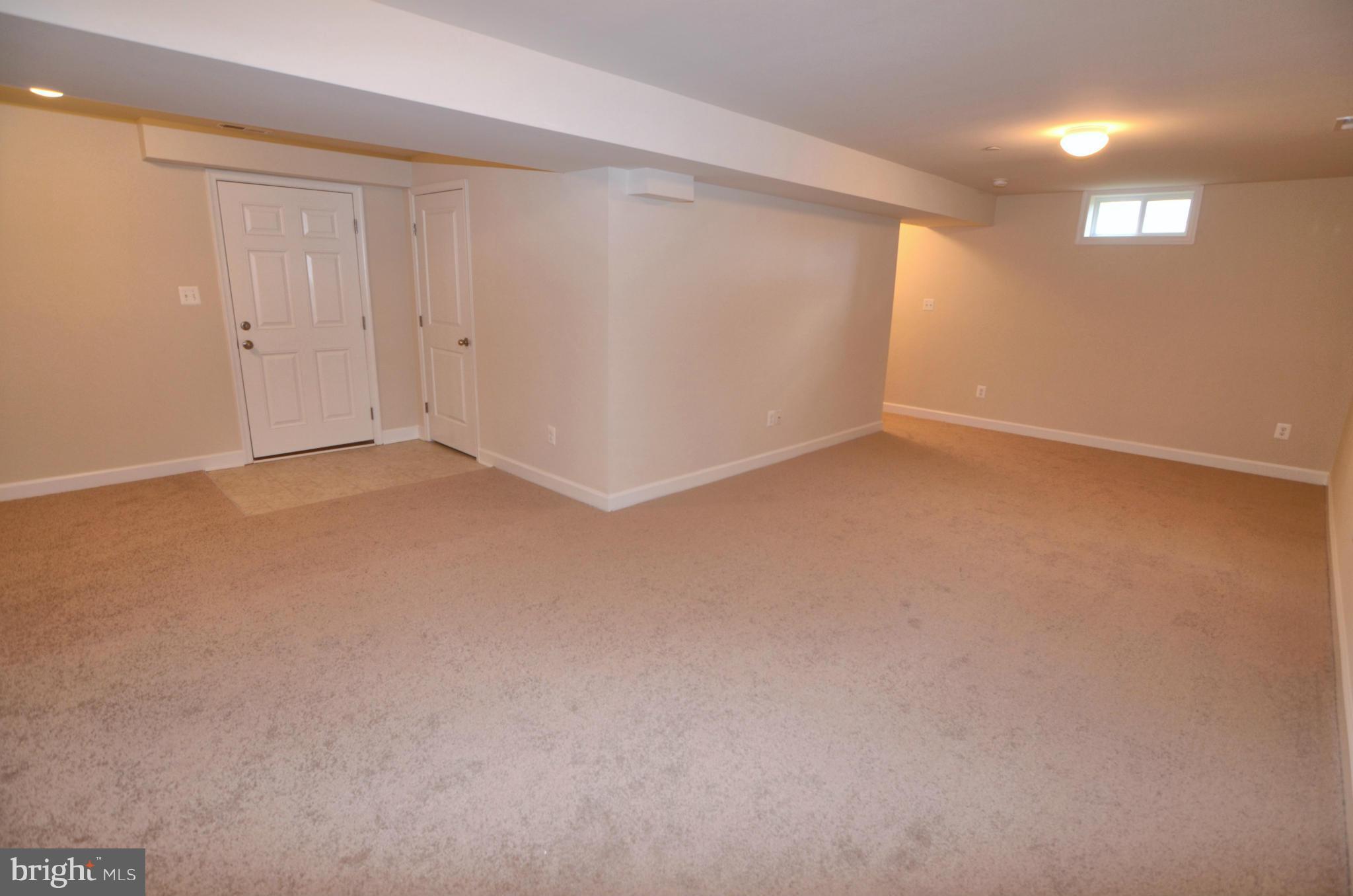 New Freetown Road Pasadena, MD 21122 - Photo 21 of 29 Family Room