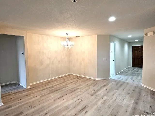 $1,800 | 5509 Columbia Drive, Schertz, TX 78108