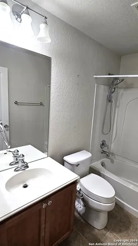 $1,800 | 5509 Columbia Drive, Schertz, TX 78108