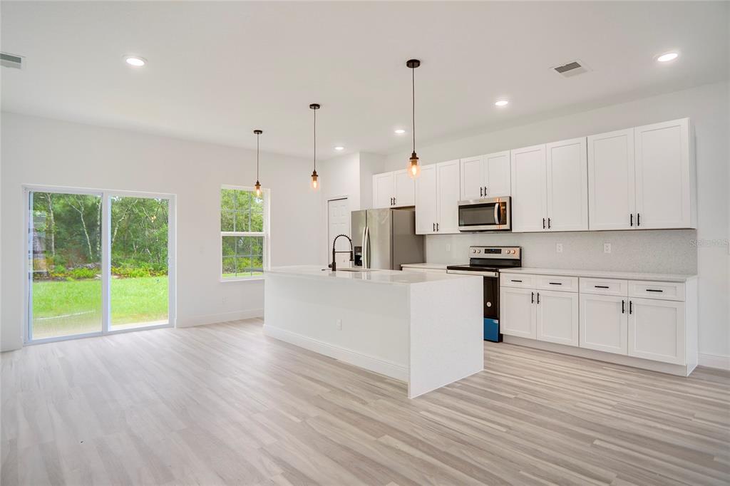 16270 Southwest 29th Court Road Ocala, FL 34473 - Photo 9 of 31 Gallery Image 9
