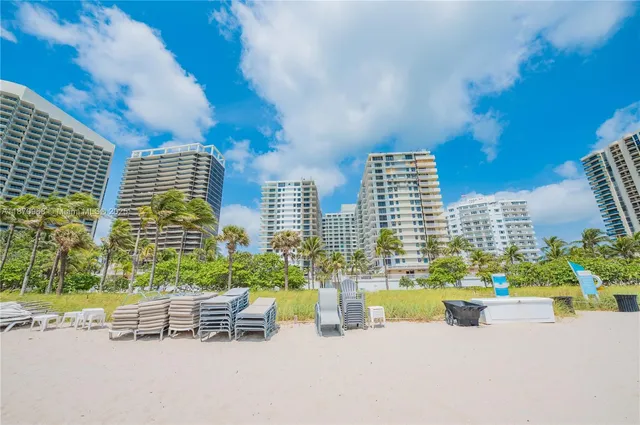 $2,299,000 | 9801 Collins Avenue, Unit 4Y, Bal Harbour, FL 33154