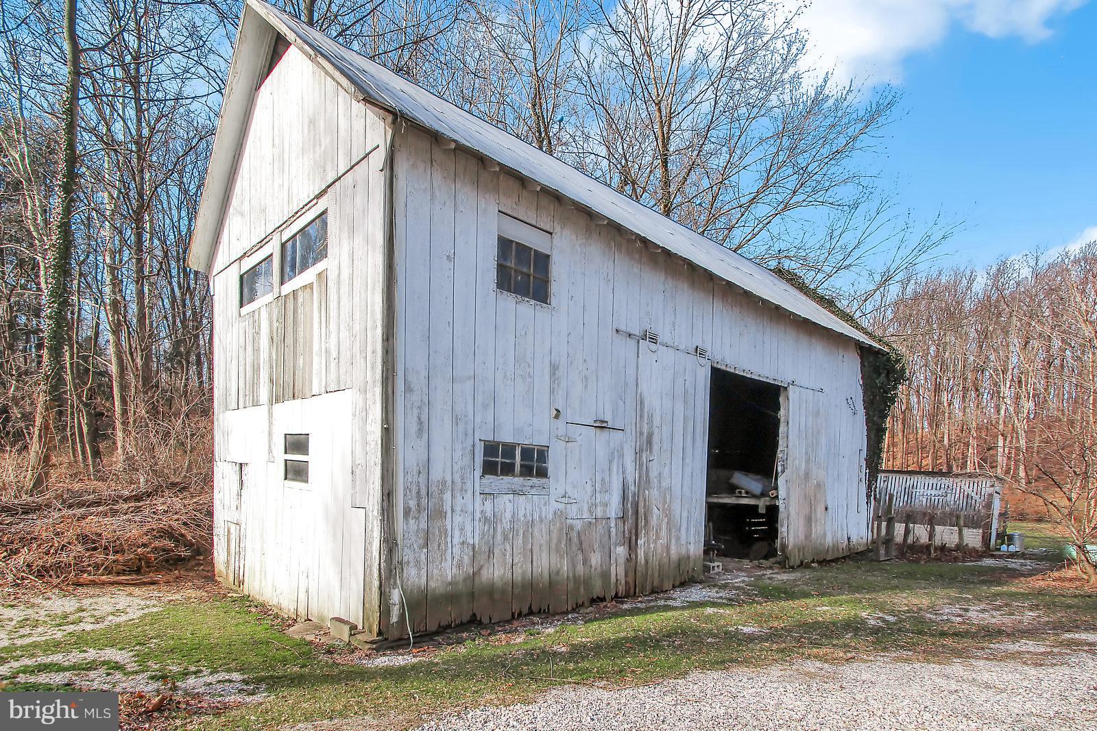 212 Wiley Mill Road New Park, PA 17352 - Photo 20 of 26 Barn