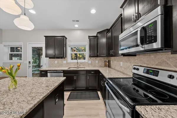 $415,000 | 1130 Whitney Drive, Aberdeen, NC 28315