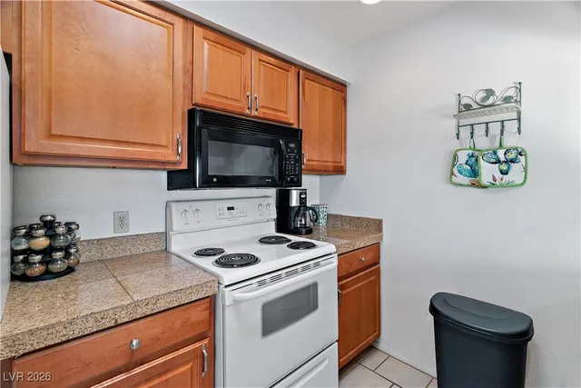 $179,000 | 1956 Las Palmas Lane, Unit 234, Laughlin, NV 89029