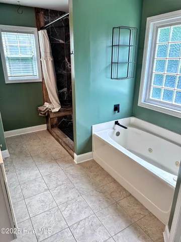 $2,100 | 103 Murifield Drive, Jacksonville, NC 28540