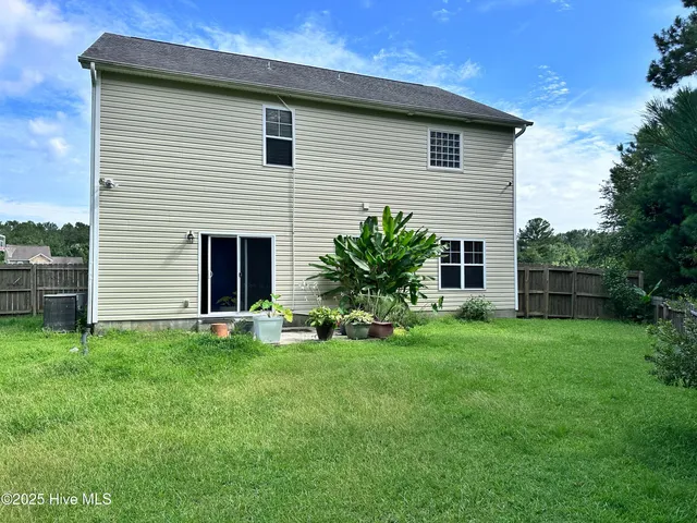 $2,100 | 103 Murifield Drive, Jacksonville, NC 28540
