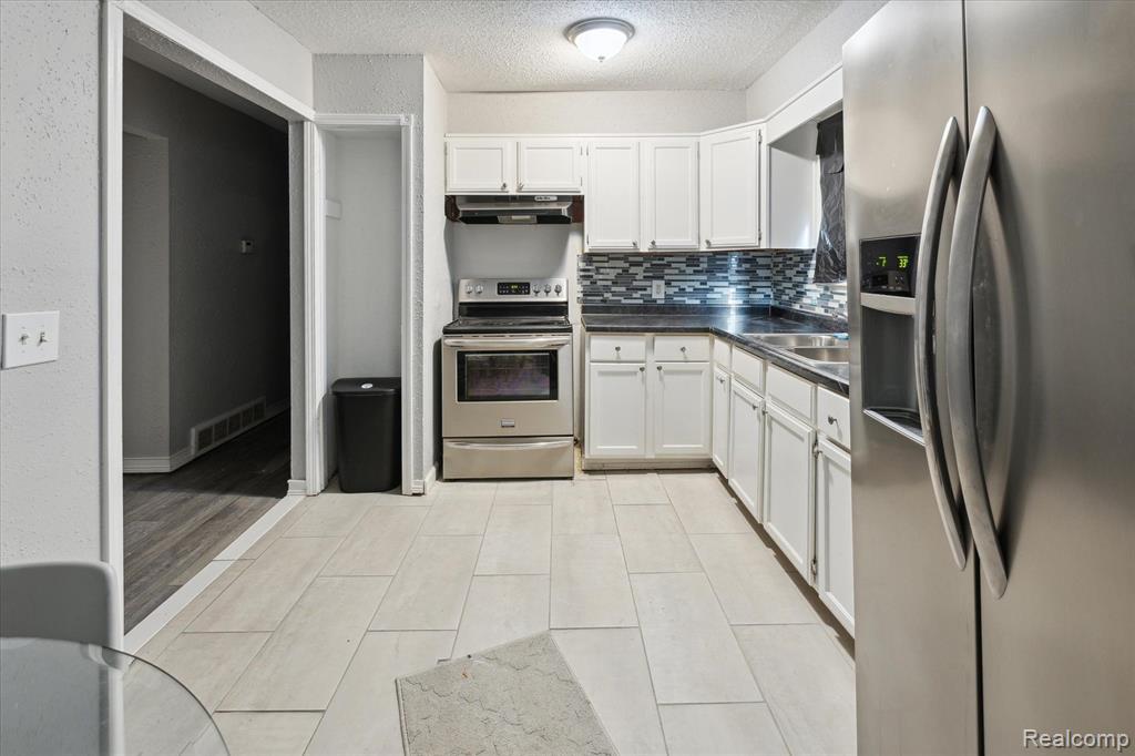 6806 Fleming Road Flint, MI 48504 - Photo 4 of 12 Gallery Image 4