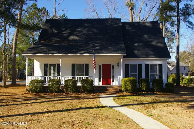 $2,100 | 709 Spring Run Road, Winterville, NC 28590