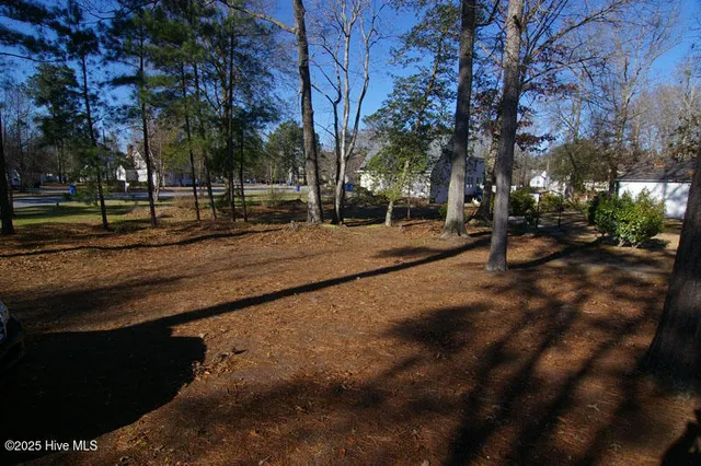 $2,100 | 709 Spring Run Road, Winterville, NC 28590