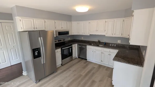 $2,100 | 709 Spring Run Road, Winterville, NC 28590