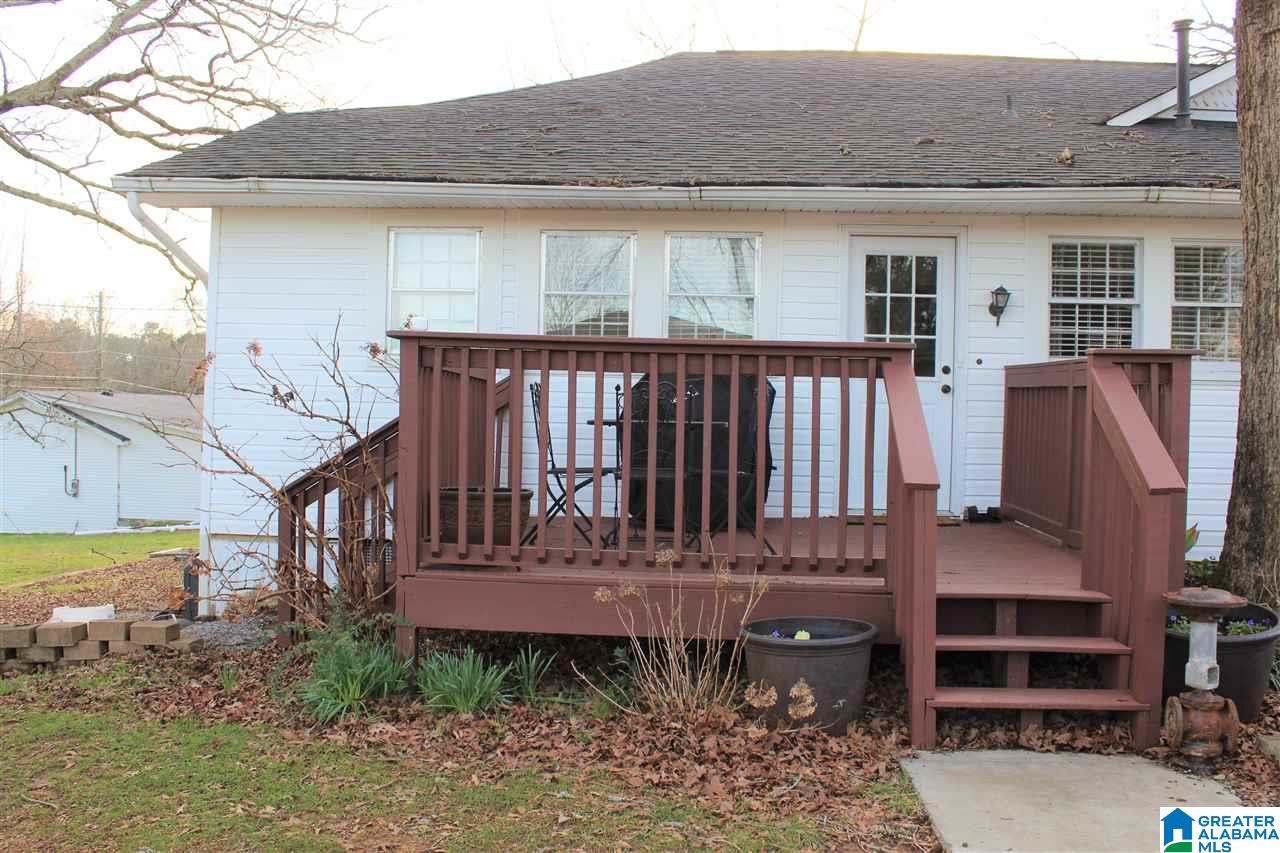 201 Adams Avenue West Oneonta, AL 35121 - Photo 7 of 37