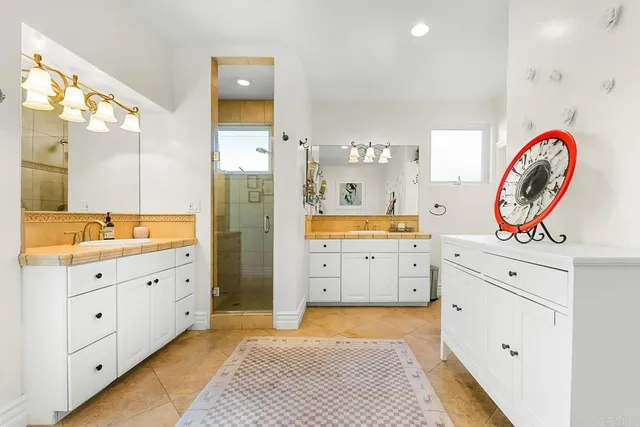 $3,980,000 | 165 Sycamore Avenue, Carlsbad, CA 92008