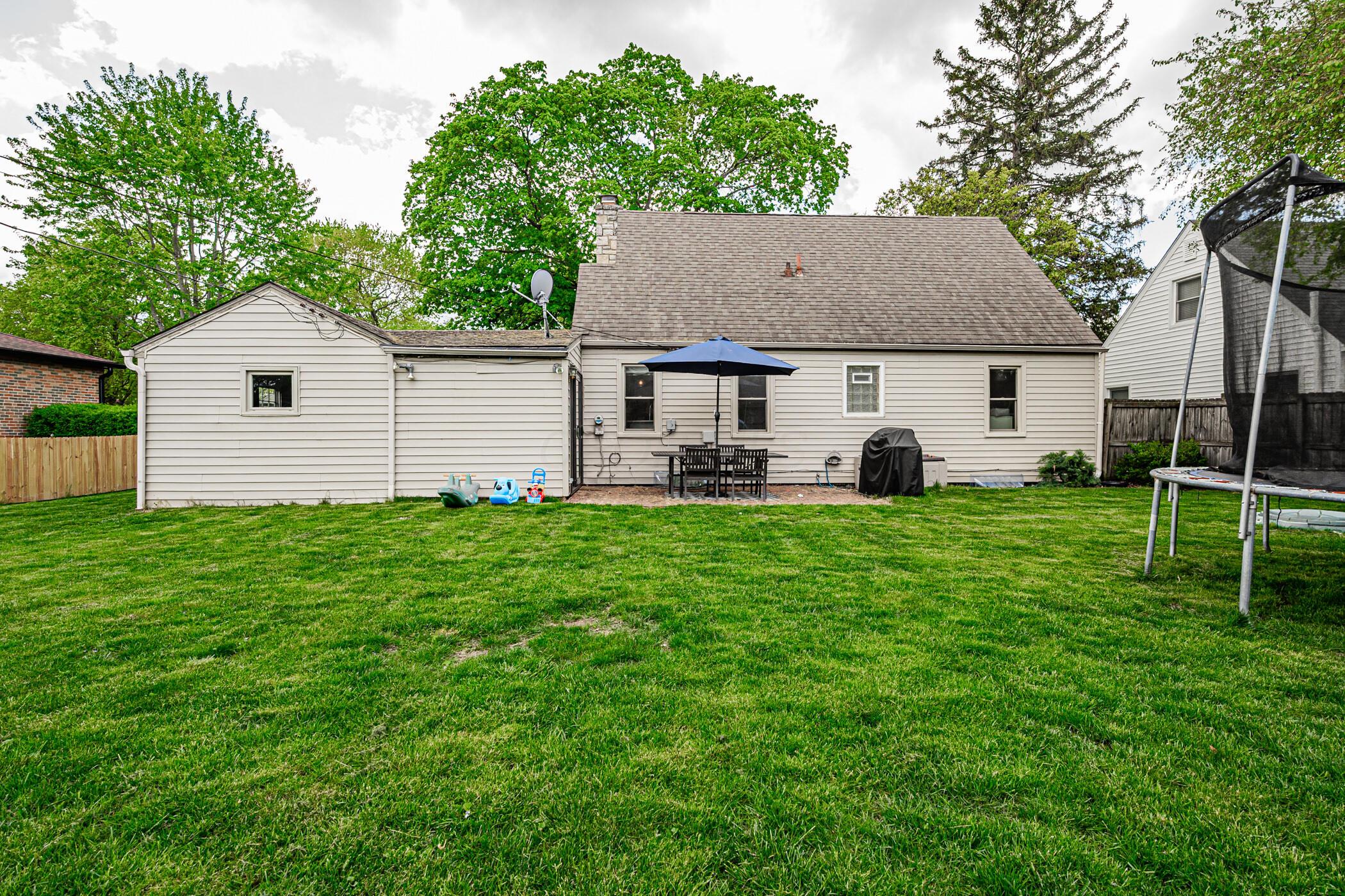 3218 Ainwick Road Columbus, OH 43221 - Photo 33 of 45 Back
