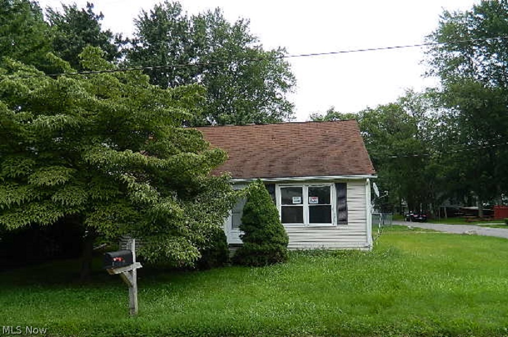 5765 Main Avenue North Ridgeville, OH 44039 - Photo 3 of 19
