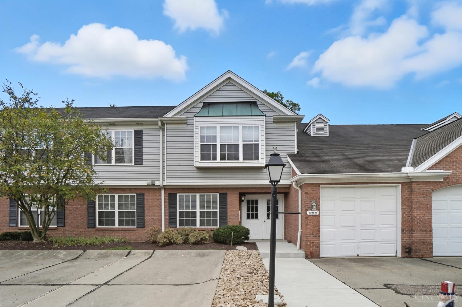 5213 Fox Ridge, Unit 302 Cincinnati, OH 45248 - Photo 1 of 31 Gallery Image 1
