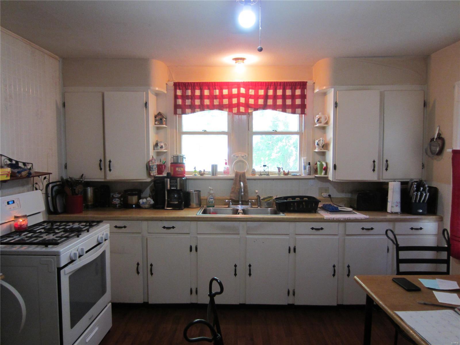 209 North County Road Hardin, IL 62047 - Photo 3 of 17 Gallery Image 3