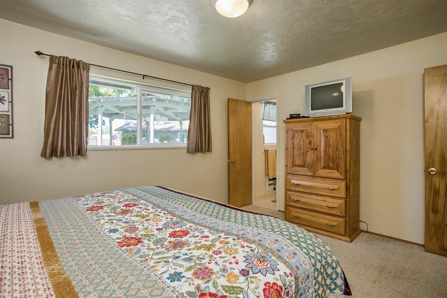 3219 Freeland Road Central Point, OR 97502 - Photo 10 of 20 Additional Photo