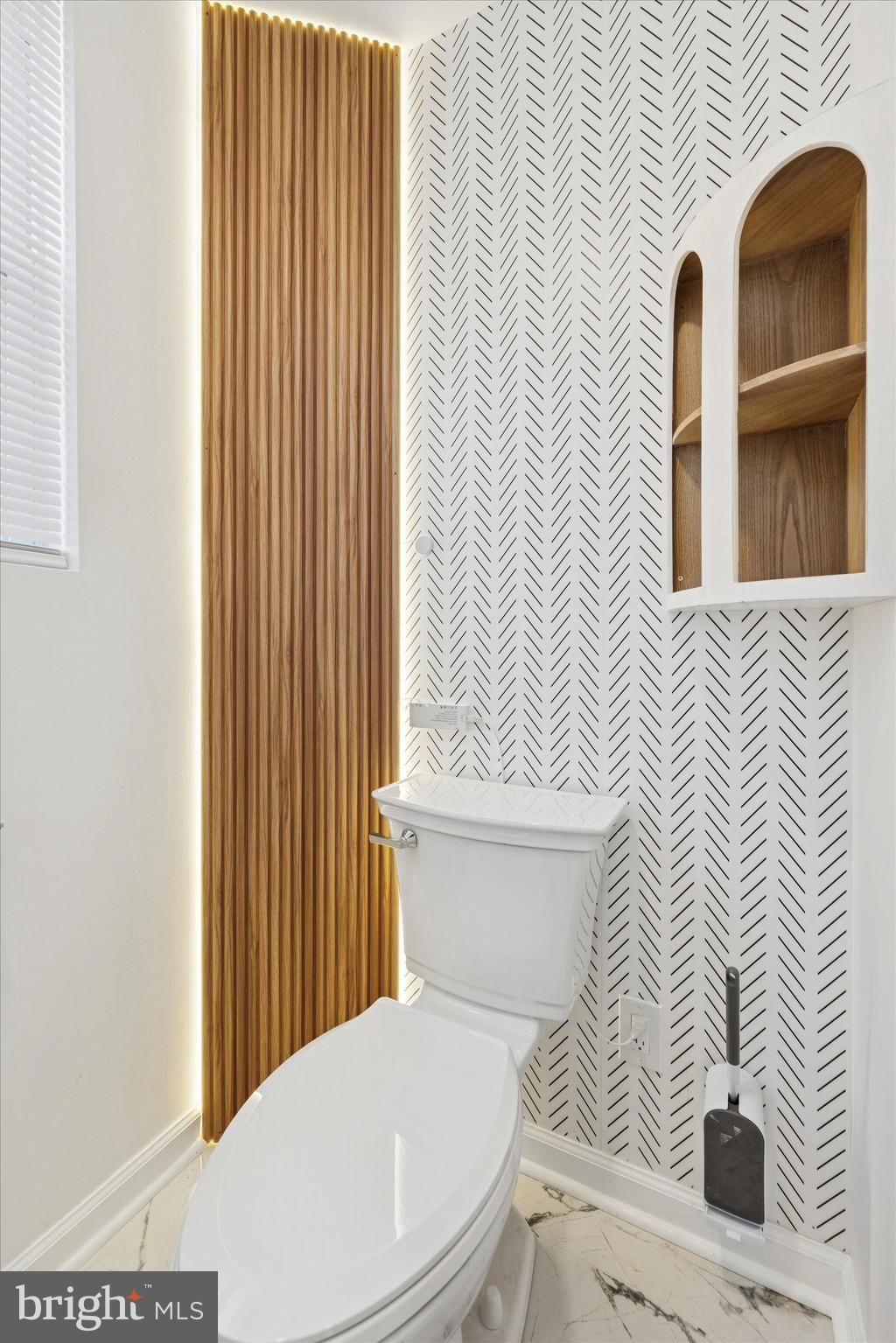 323 Derwyn Road Lansdowne, PA 19050 - Photo 20 of 50 main level: half bathroom