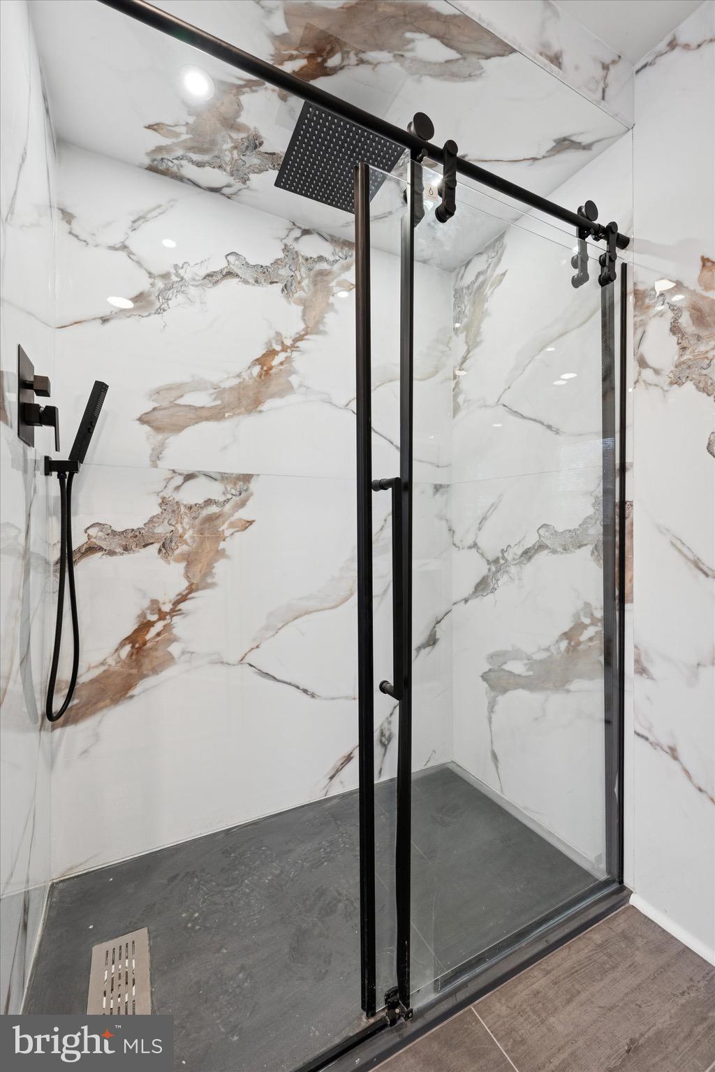 323 Derwyn Road Lansdowne, PA 19050 - Photo 25 of 50 2nd Fl: walk-in shower