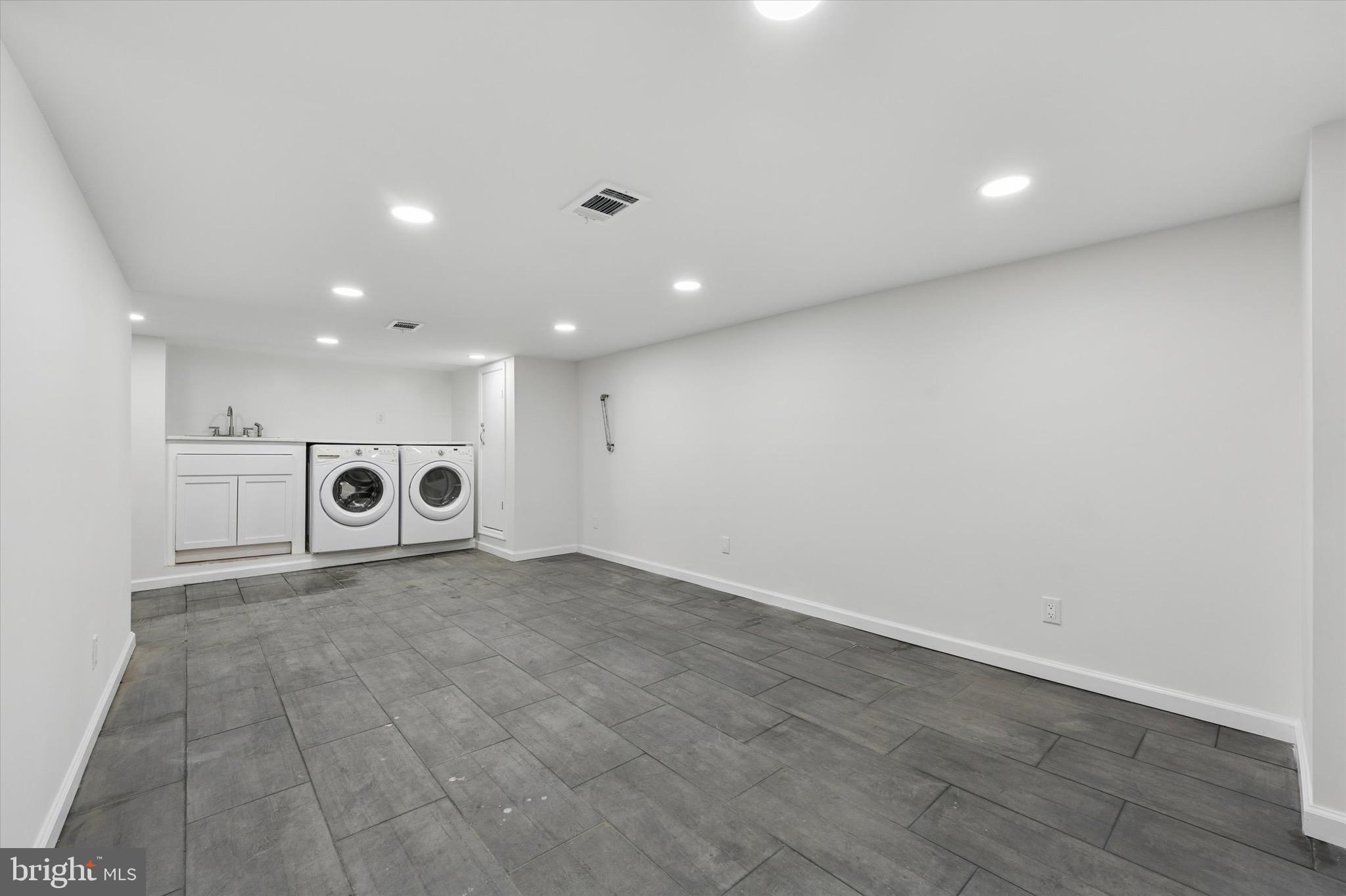 323 Derwyn Road Lansdowne, PA 19050 - Photo 36 of 50 Basement: washer & dryer